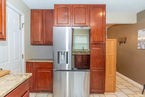 Kitchen - 3319 S Daniel Ct, Bloomington, IN 47401 photo 3 of 3