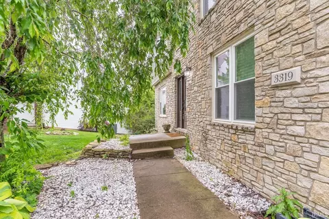 Exterior - 3319 S Daniel Ct, Bloomington, IN 47401 photo 2 of 11