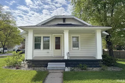 1337 Mcpherson St, Elkhart, IN 46514