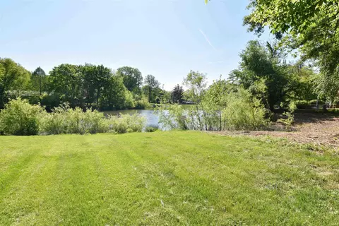 543 W Mt Pleasant Rd, Evansville, IN 47711