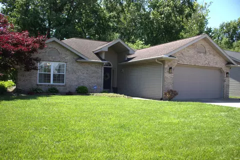 605 Hartford Dr, Jasper, IN 47546