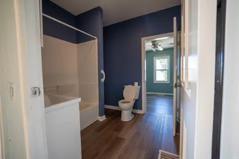 Entry Way - 9274 E Sr 168, Mackey, IN 47654 photo 3 of 4