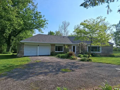 10116 Goshen Rd, Fort Wayne, IN 46818