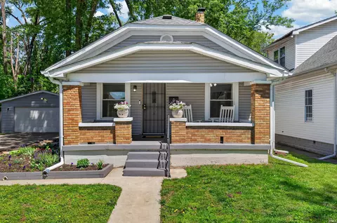 2112 Putnam St, Terre Haute, IN 47803