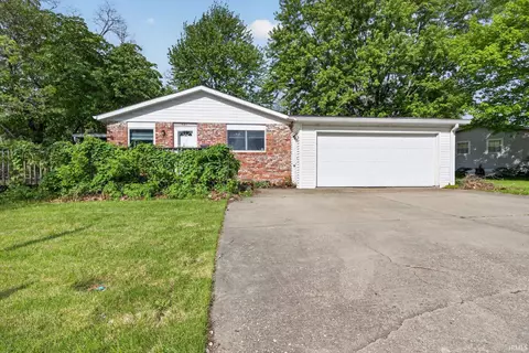 921 N Blair Ave, Bloomington, IN 47404