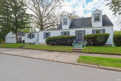 1758 Obrien St, South Bend, IN 46628