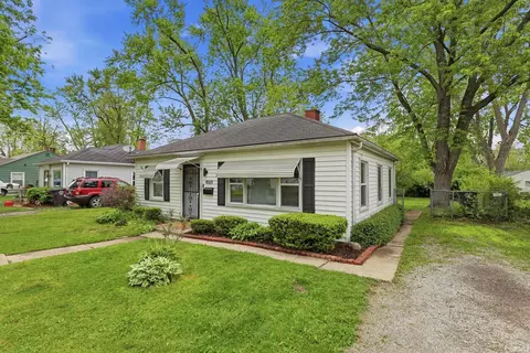 4501 Standish Dr, Fort Wayne, IN 46806