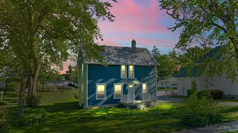 207 E Main St, Albion, IN 46701