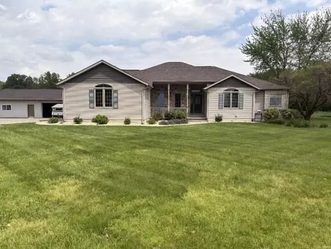 69590 County Rd 21 Rd, New Paris, IN 46553