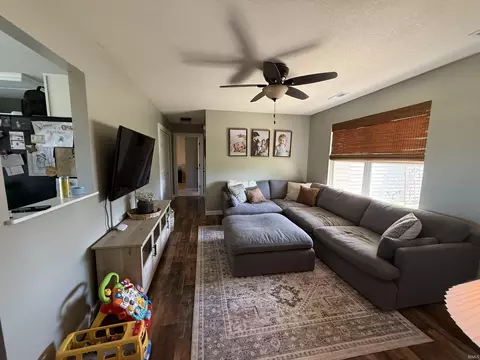 Living - 615 Hart Dr, Dunkirk, IN 47336 photo 2 of 2