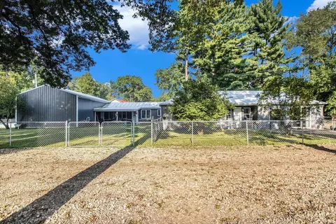 55271 Currant Rd, Mishawaka, IN 46545