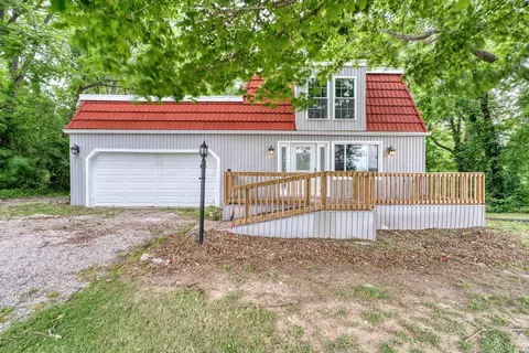 2645 Oak Hill Rd, Evansville, IN 47711