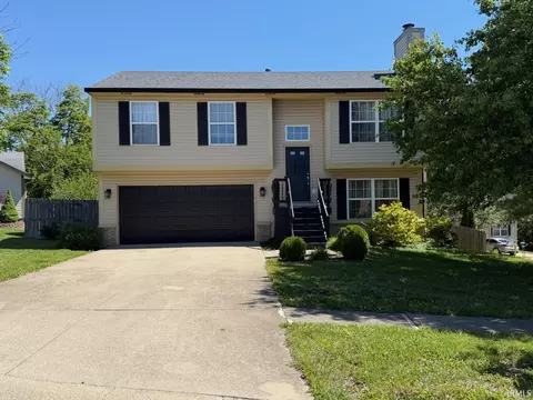 2607 S Southern Pines Ct, Bloomington, IN 47403
