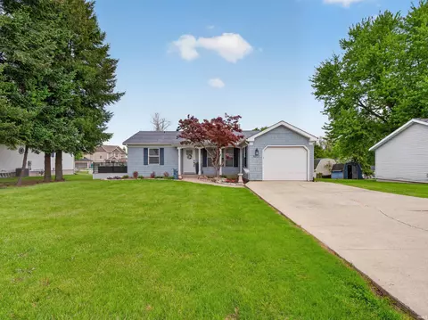 9202 E Lilac Ln, Cromwell, IN 46732