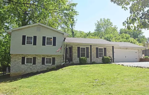 2319 Sharon Pl, Evansville, IN 47725