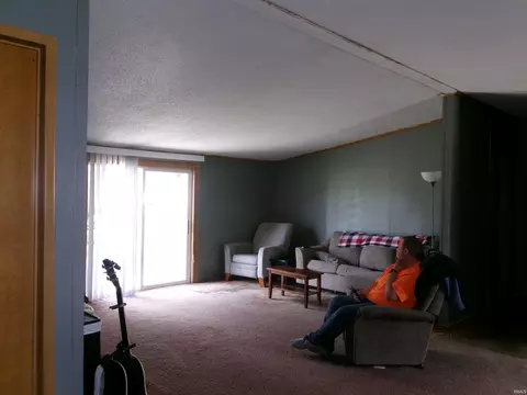 74 Madison Ave, Peru, IN 46970 photo 5