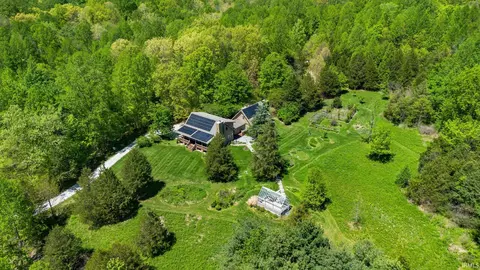 7899 N Briarhopper Rd, Monrovia, IN 46157
