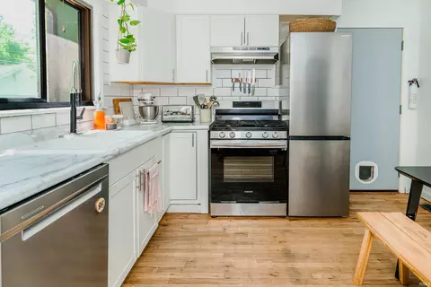Kitchen - 206 E Hillside Dr, Bloomington, IN 47401 photo 4 of 6