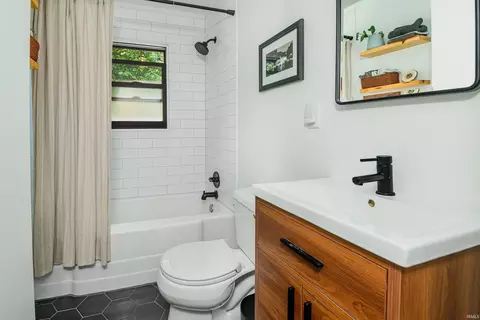 Bath - 206 E Hillside Dr, Bloomington, IN 47401 photo 2 of 3