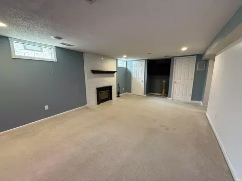 Living - 50728 Sr 23, Granger, IN 46530 photo 3 of 4