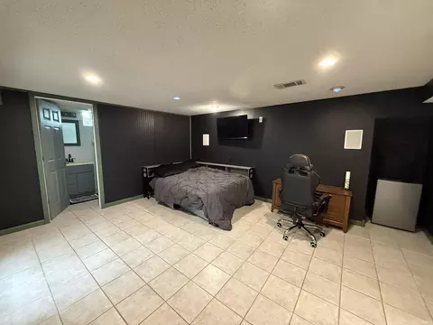 Bedroom - 50728 Sr 23, Granger, IN 46530 photo 3 of 4