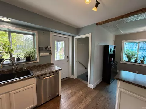 Entry Way - 50728 Sr 23, Granger, IN 46530 photo 2 of 2