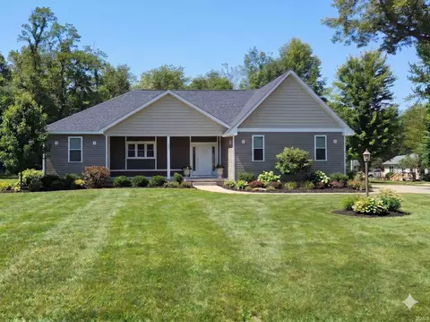 809 E Culver Rd, Knox, IN 46534