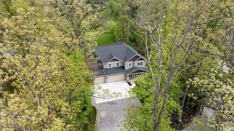 1004 Hathaway Rd, Fort Wayne, IN 46845