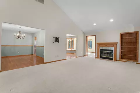 Living - 715 Riverview Dr, Kokomo, IN 46901 photo 1 of 3