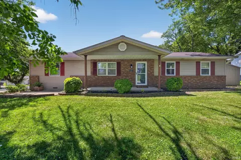 827 Troy Rd, Washington, IN 47501