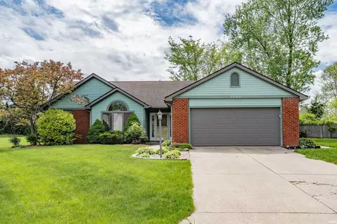 9909 Hidden Meadows Pl, Fort Wayne, IN 46825