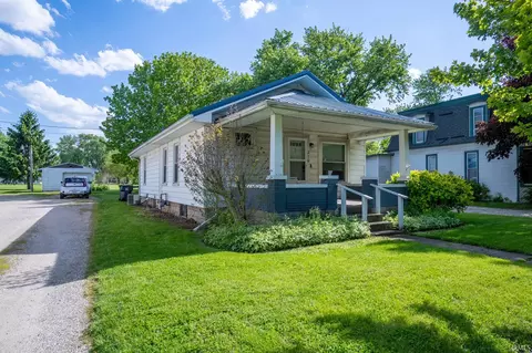 210 E Prairie St, Leesburg, IN 46538