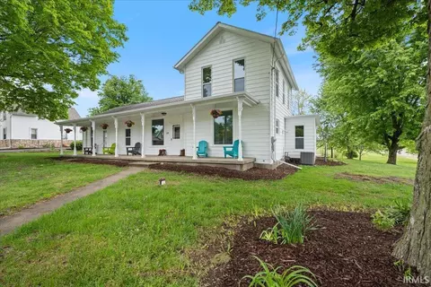 123 E Hovey St, Warsaw, IN 46580