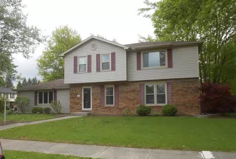 7614 Hope Farm Rd, Fort Wayne, IN 46815