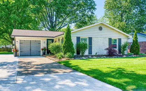 2320 Saratoga Dr, Evansville, IN 47715