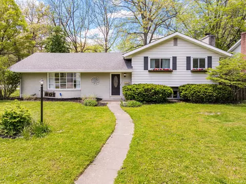601 N Bittersweet Ln, Muncie, IN 47304