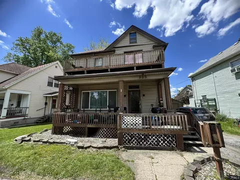 925 Crescent Ave, Fort Wayne, IN 46805