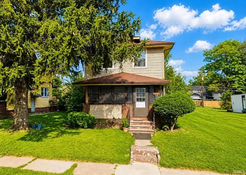 2927 Smith St, Fort Wayne, IN 46806