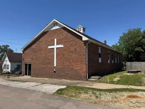 105 S Fifth St, Francisco, IN 47649