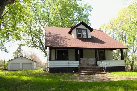 675 N Flint Rd, Angola, IN 46703