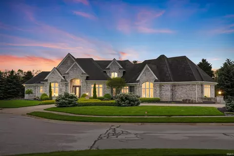3817 Vermilion Clfs, Fort Wayne, IN 46814
