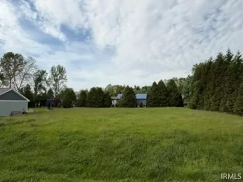 W Maple Drive, Peru, IN 46970 photo 2