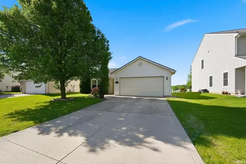 4809 Aspenglow Ln, Fort Wayne, IN 46808