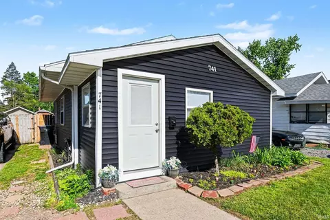 741 S 36th St, South Bend, IN 46615