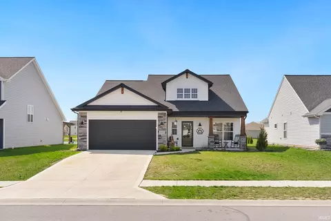 3832 Sun Stone Way, New Haven, IN 46774