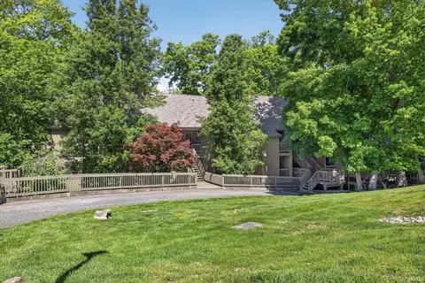 9318 S Lake Ridge Dr #57, Bloomington, IN 47401