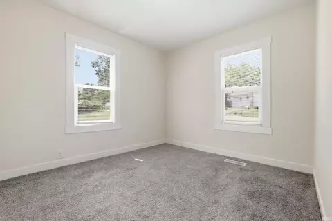 Bedroom - 513 W Coolidge Dr, Bloomington, IN 47403 photo 3 of 4