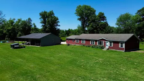 13194 E Parker Lake Rd, Monroe City, IN 47557