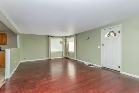 Living - 2910 N Smith Pike, Bloomington, IN 47404 photo 6 of 6