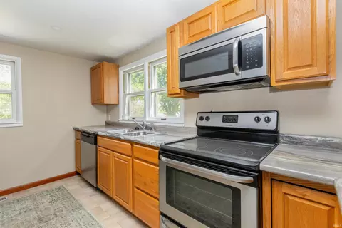 Kitchen - 2910 N Smith Pike, Bloomington, IN 47404 photo 2 of 3